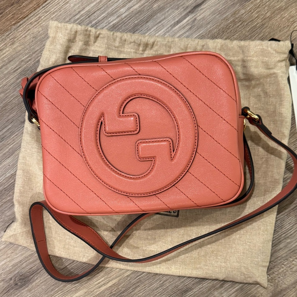 Authentic Gucci Blondie camera bag